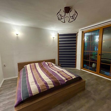 Peaceful Pleasure Apartment & Free Private Parking ซาราเยโว ภายนอก รูปภาพ